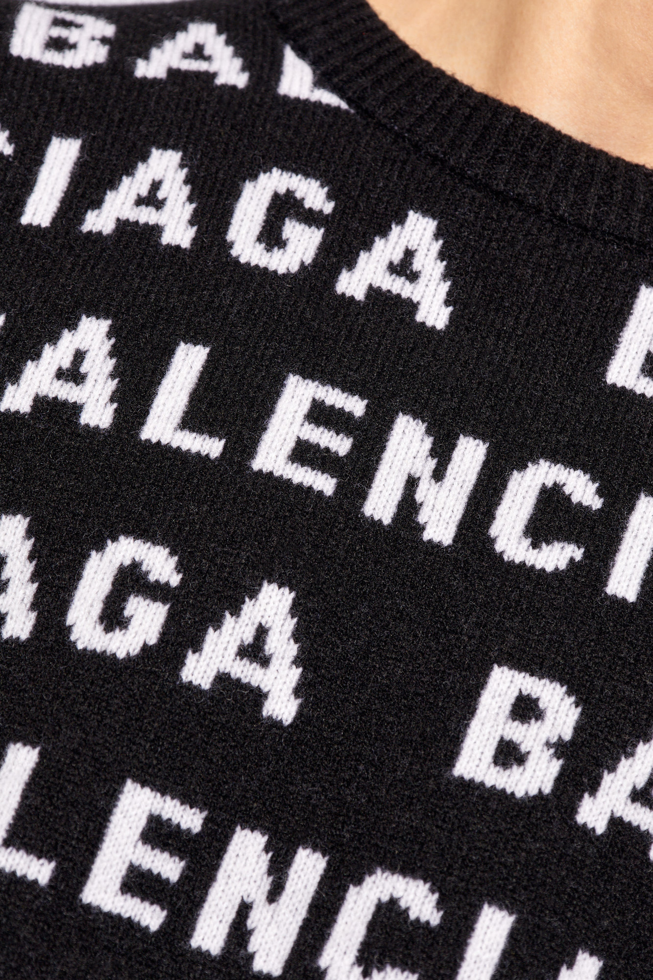 Black balenciaga jumper online